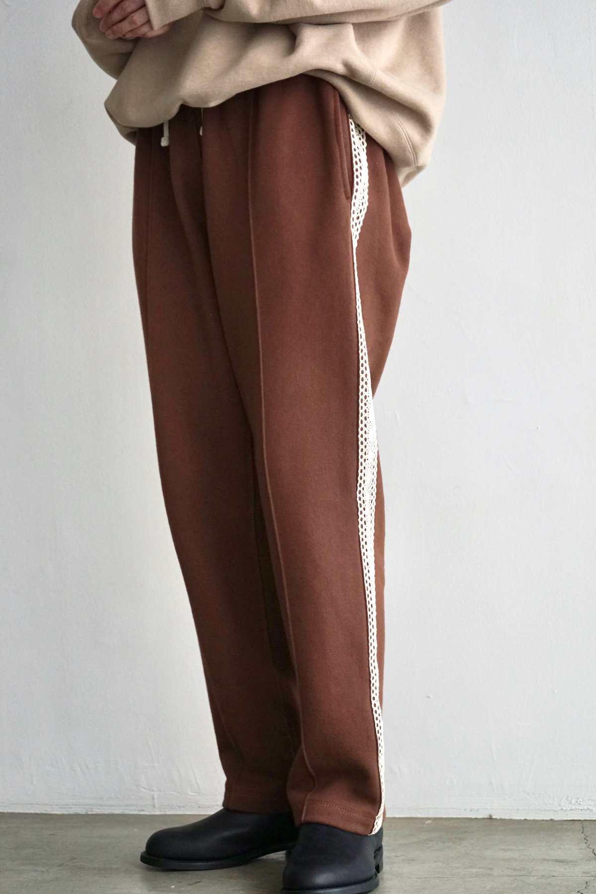 s.k. manor hill / Saunter Pant / Brown Cotton Fleece w/ Natural Trim