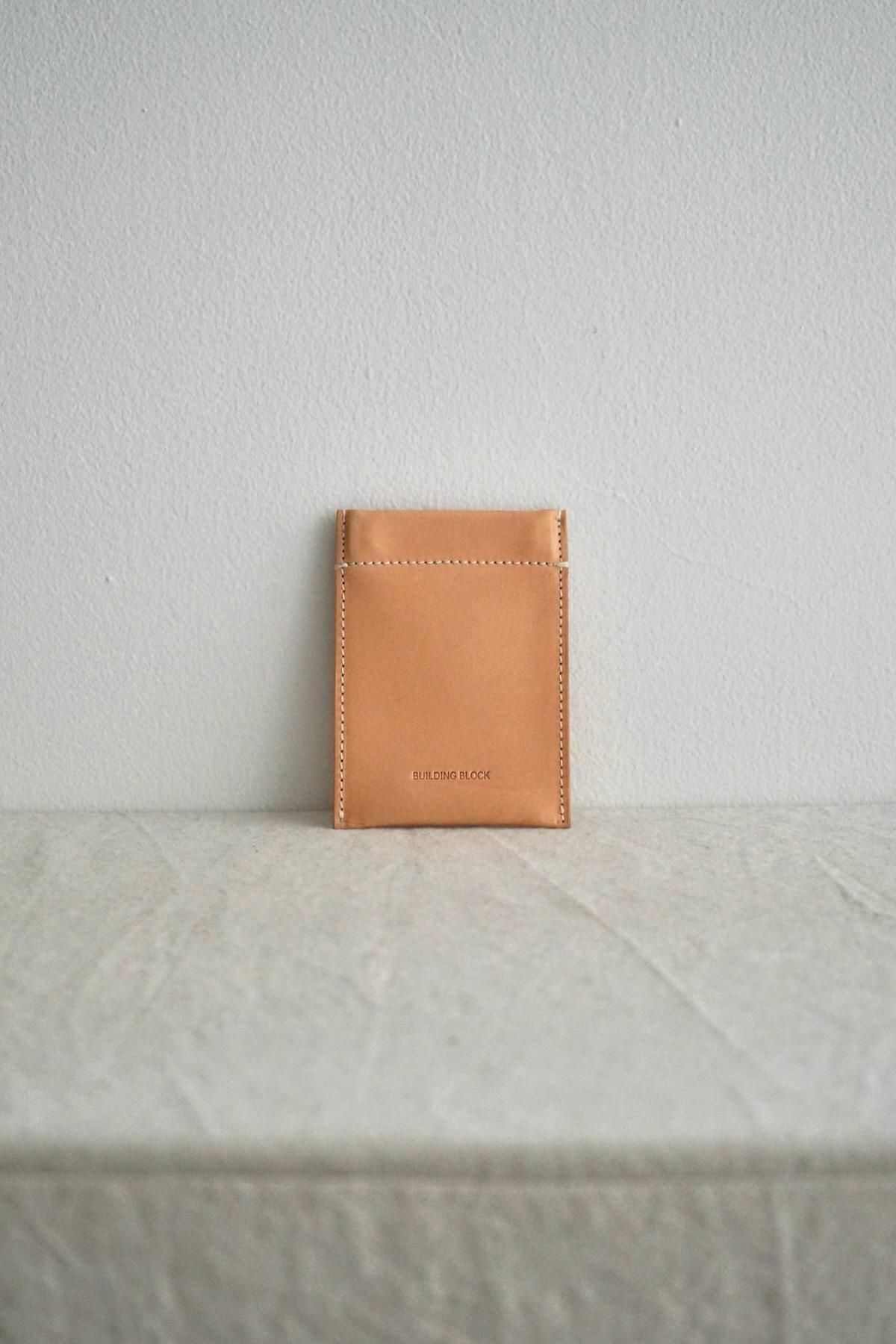 BUILDING BLOCK / Card Sleeve In Vegtan / Natural