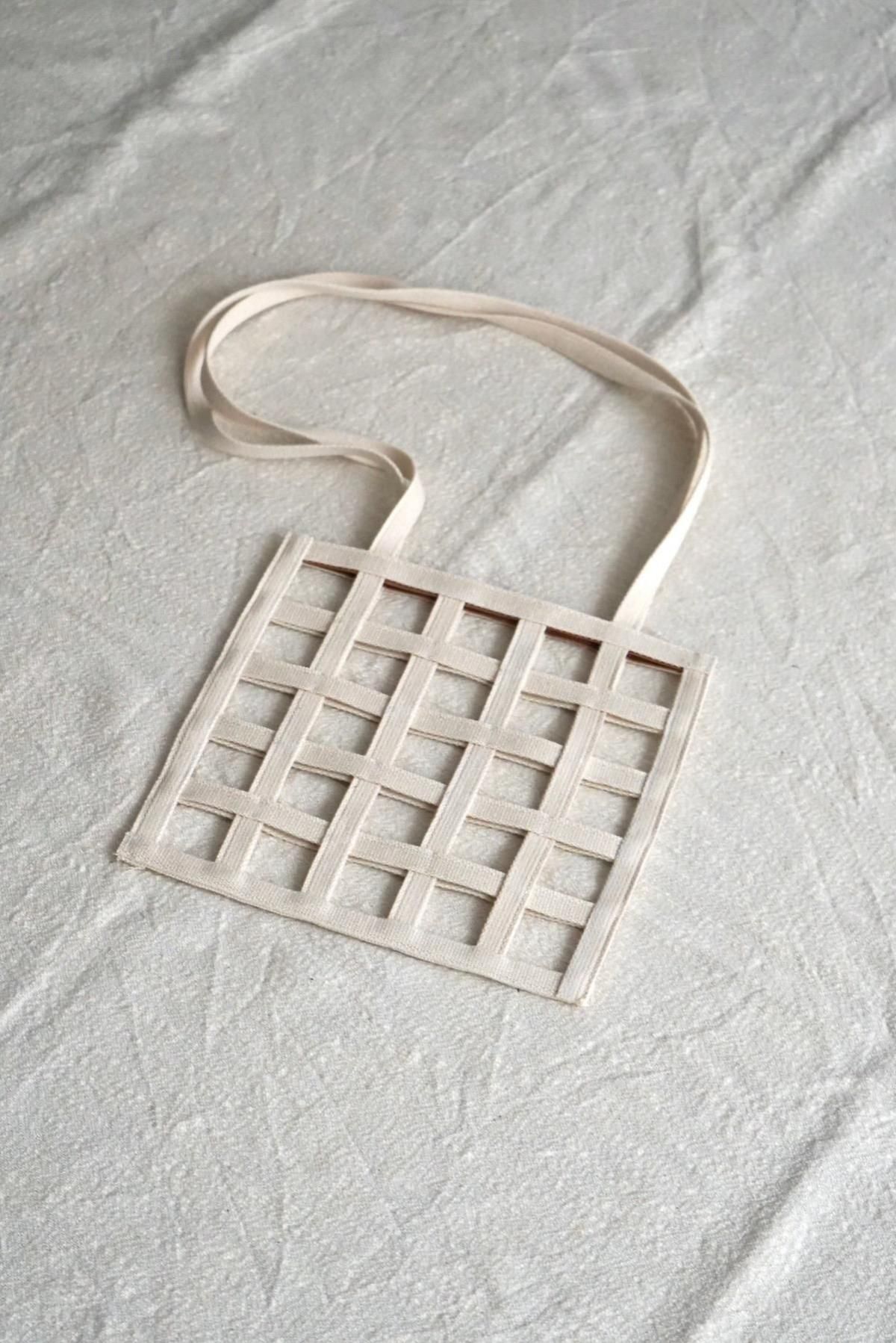 KAZUMI TAKIGAWA / Grid Tote / White