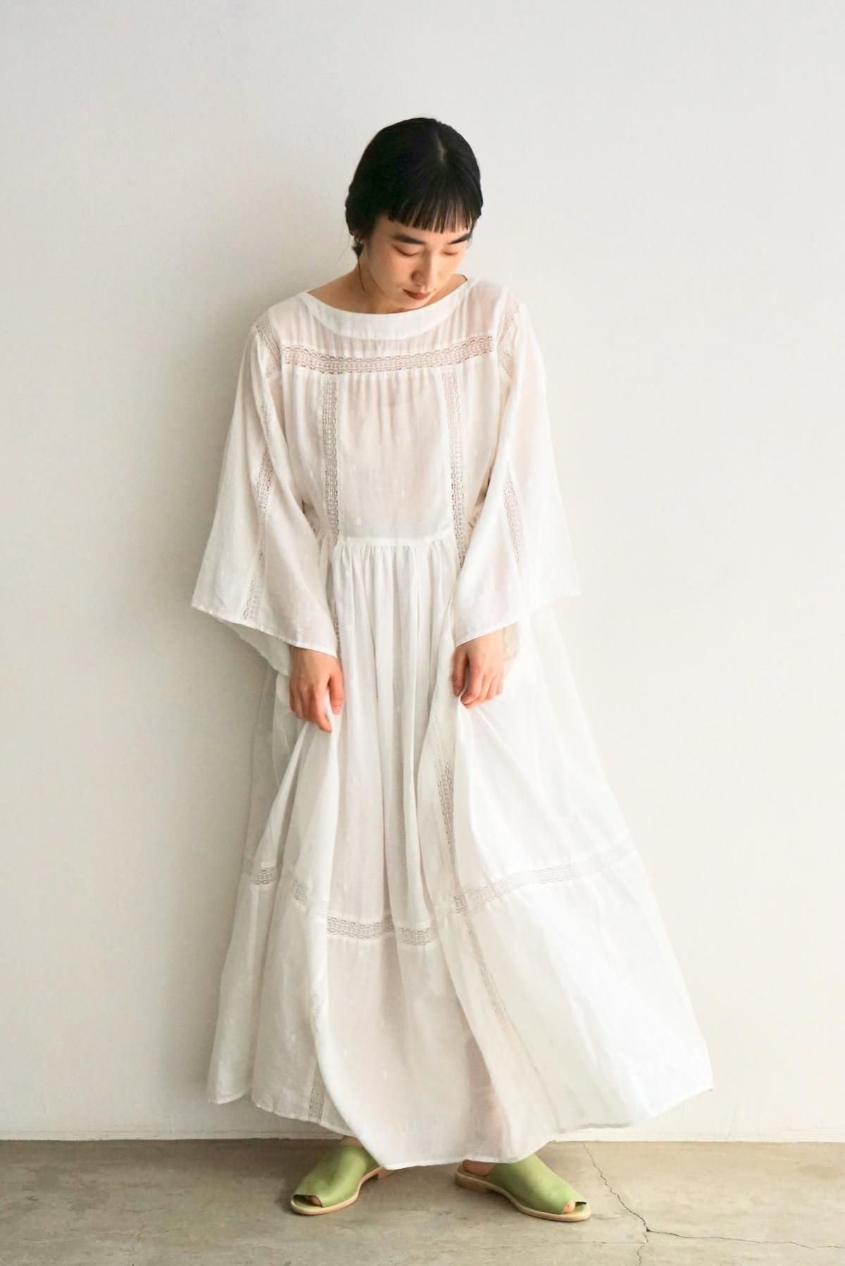 TADO / Lilia Jamdani Dress / Off White