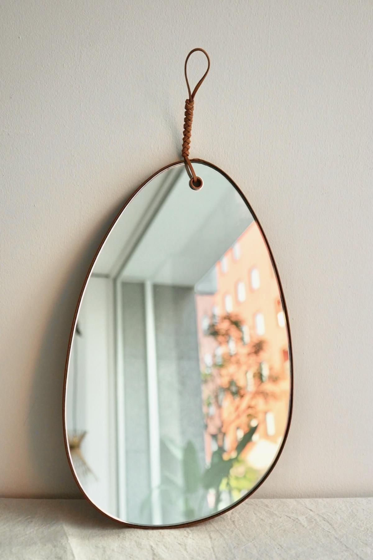 Kamaro'an / Woven Pebble Mirror 45 / Chestnut