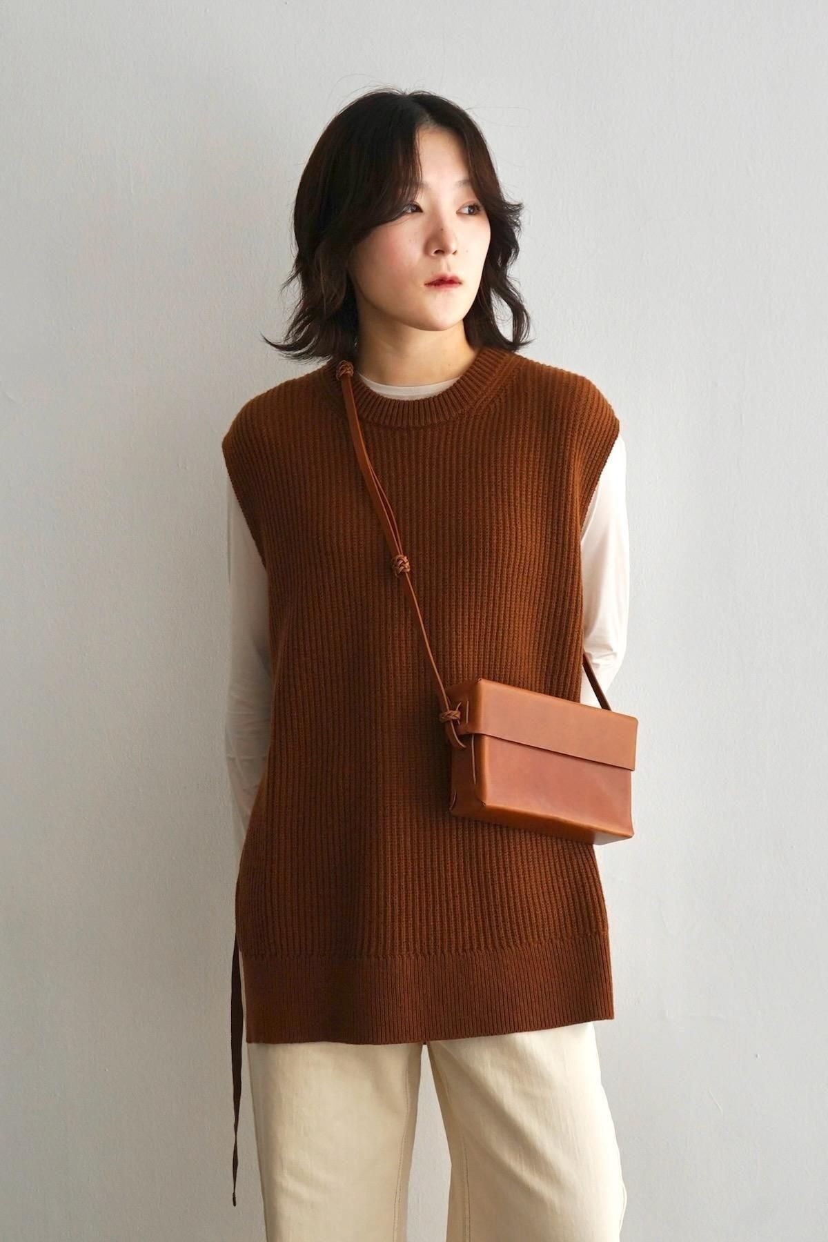 Kamaro'an / Woven Lid Bag / Chestnut