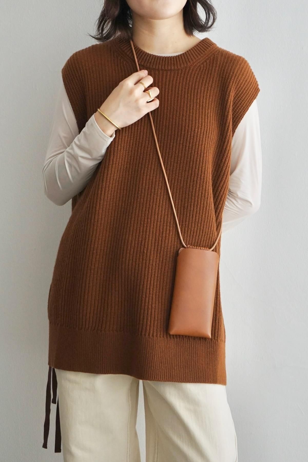 Kamaro'an / Woven Iphone Pouch / Chestnut