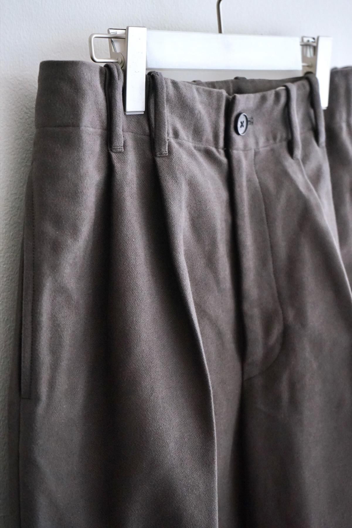 最終nonnotte 2-Tuck Wide Tapered Trousers nonnotte/ノノット】2-Tuck Wide Tapered Trousers N-25A-013の