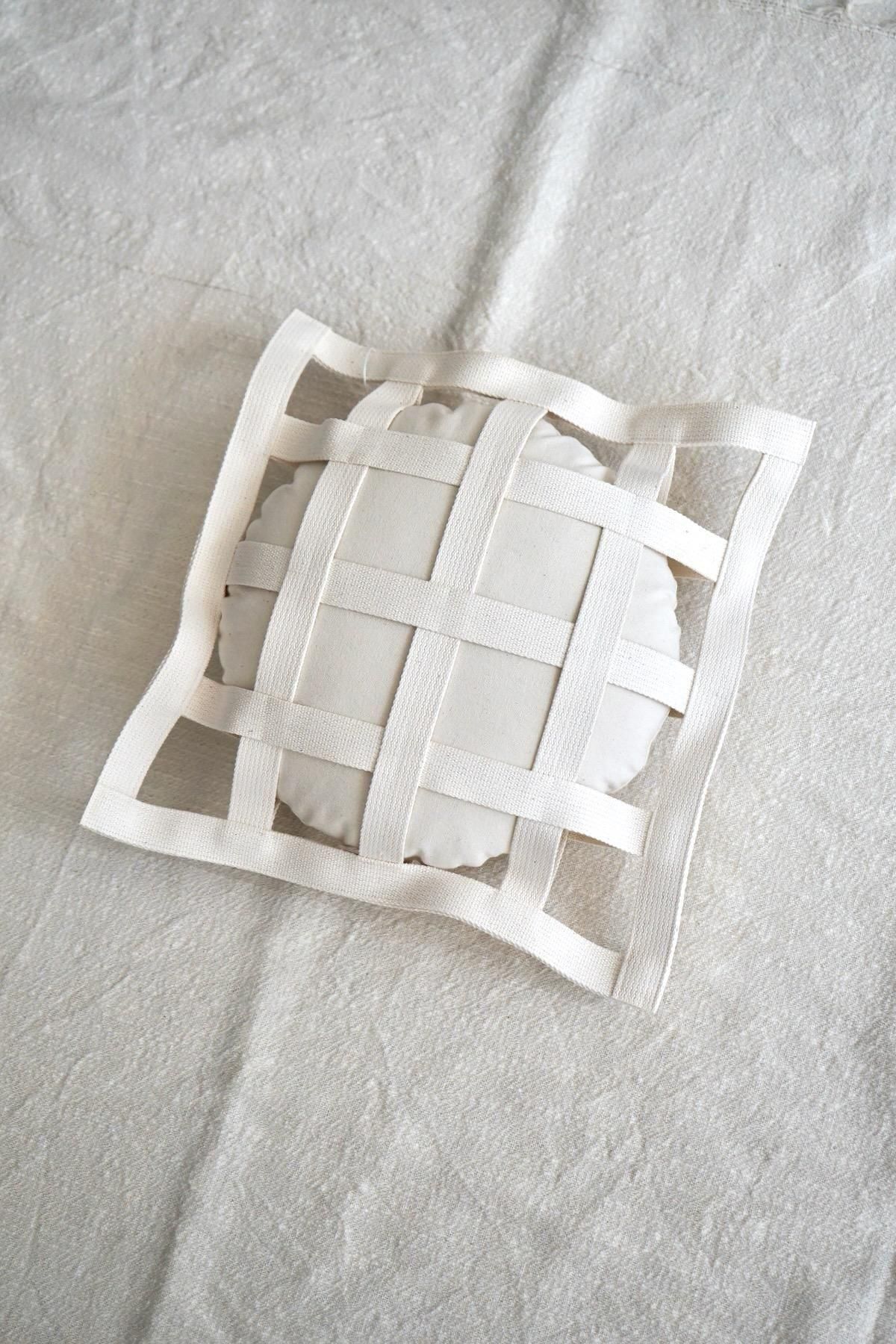 KAZUMI TAKIGAWA / Square Pillow / White