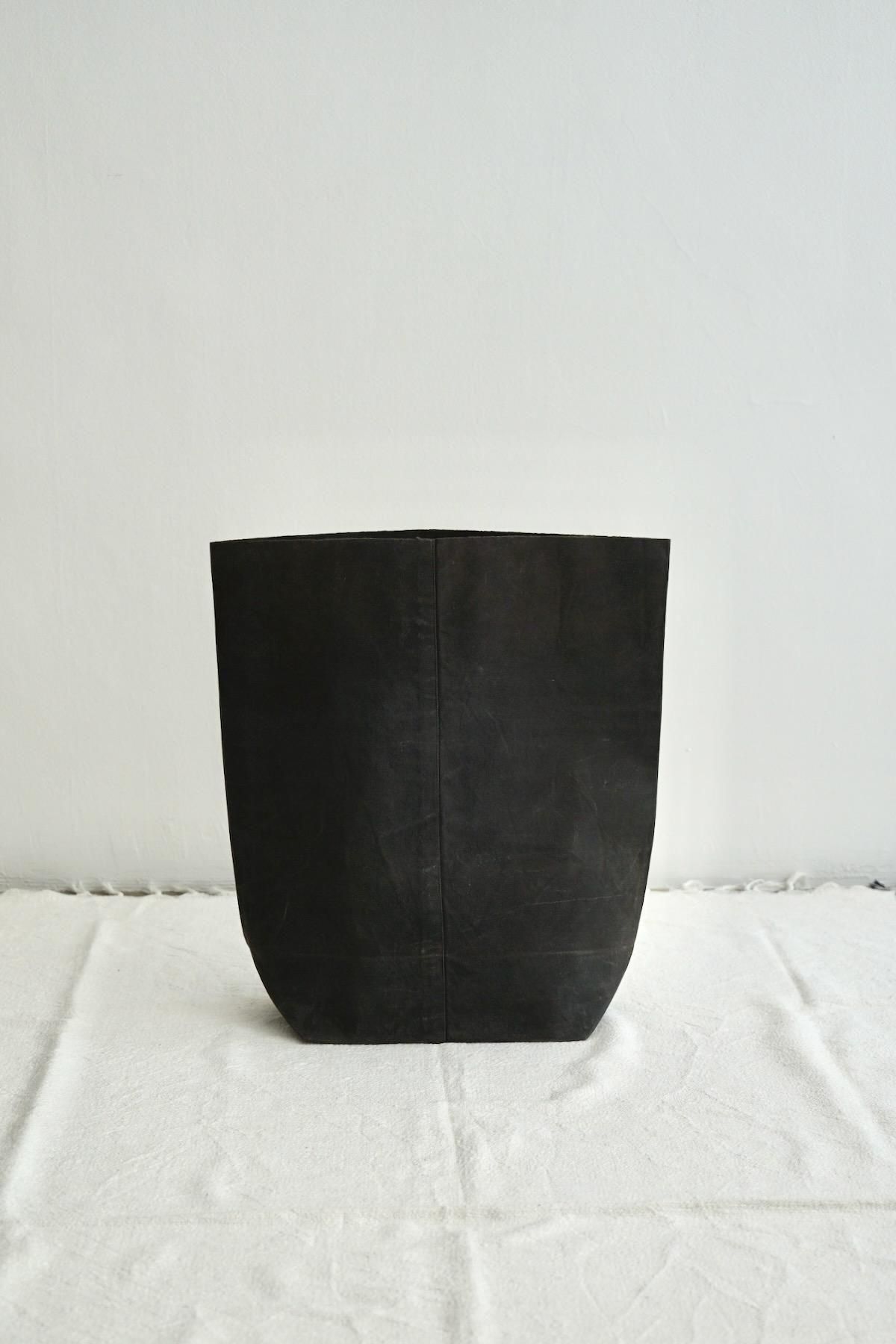 KAZUMI TAKIGAWA / Plant Pot Cover XL / Charcoal
