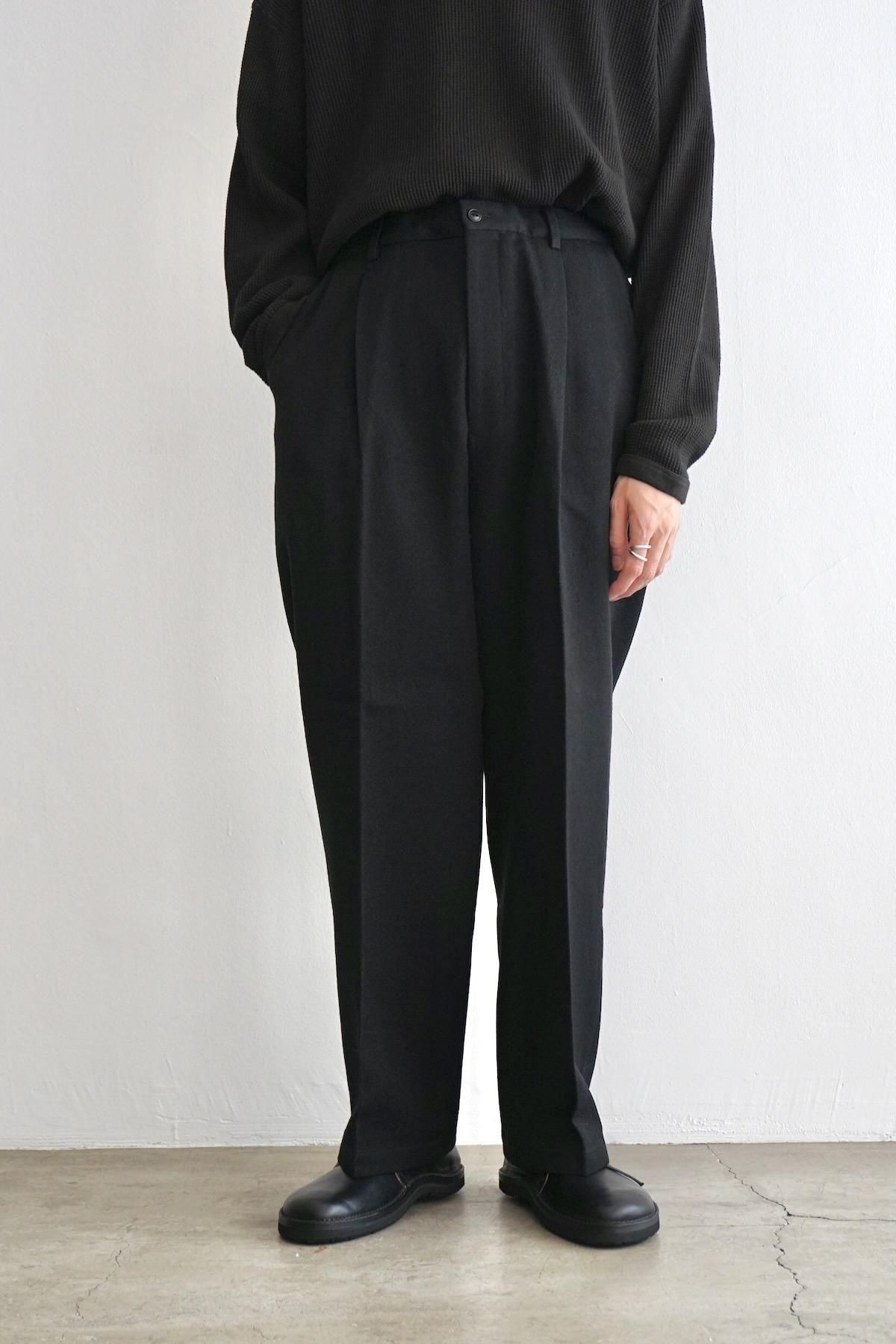 YOKO SAKAMOTO / One Pleated Trousers / Black