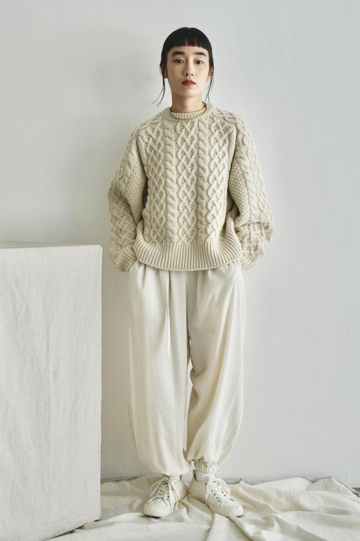 TENNE HANDCRAFTED MODERN / volume sleeve alan knit pullover / beige