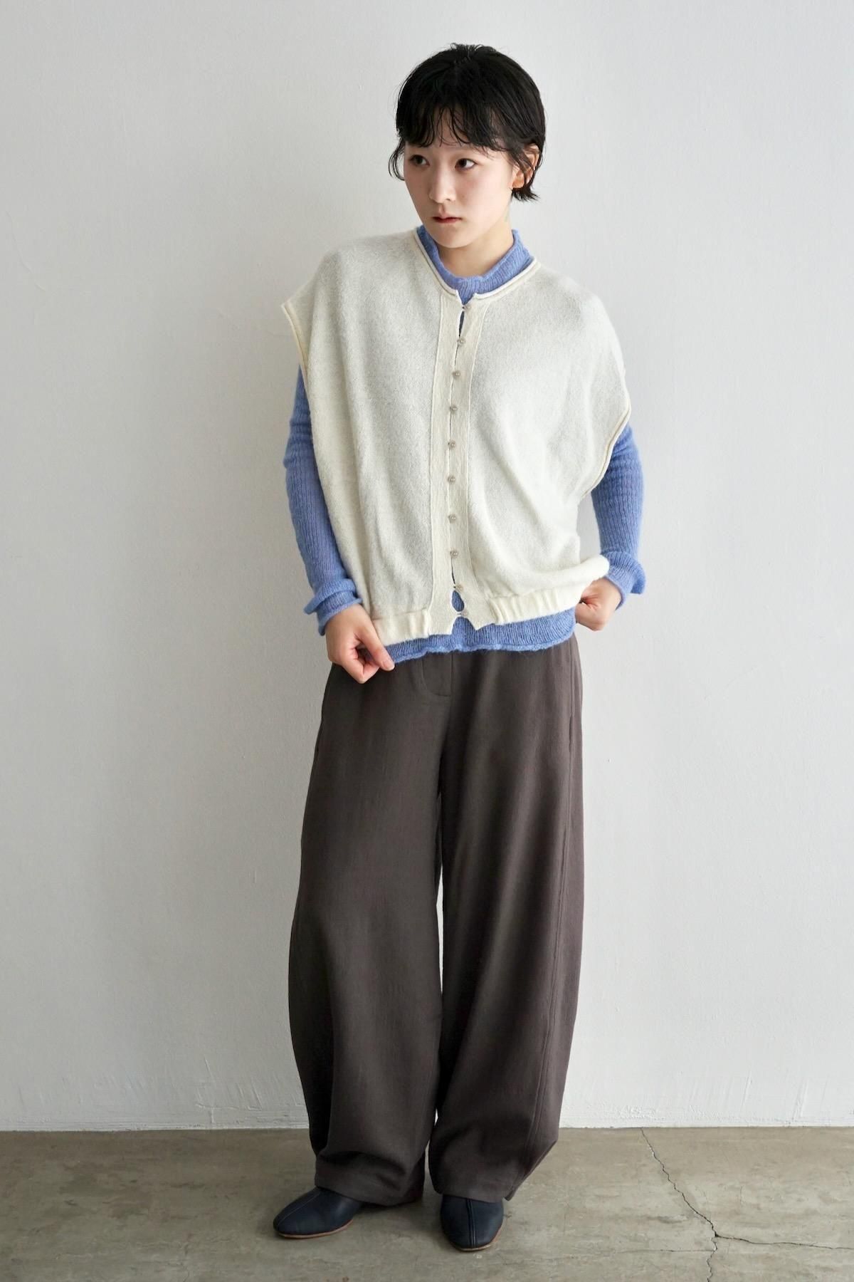 RUS / NAMIDA Vest / Chalk