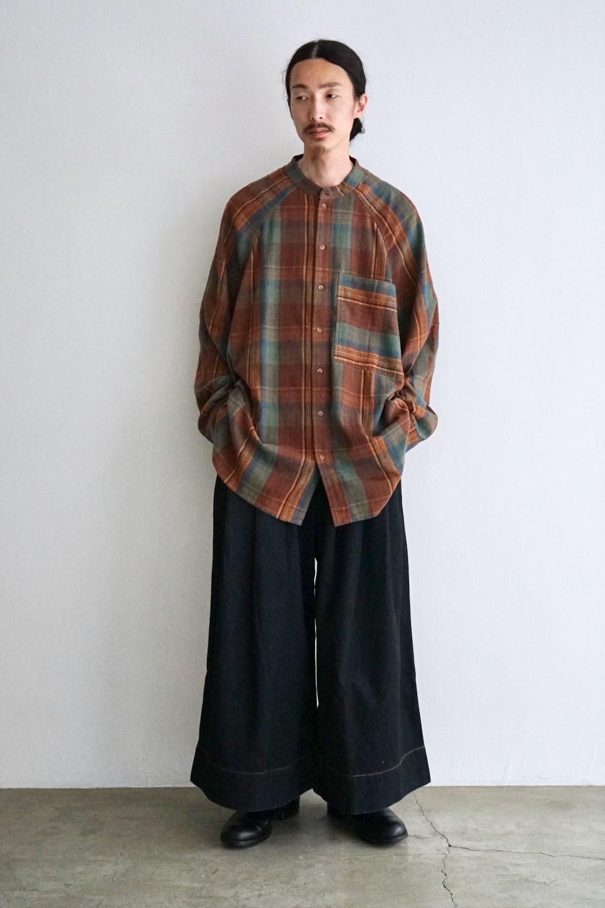 YIFAT FINKELSHTEIN / イファットフィンケルシュタイン / SHAVITZ