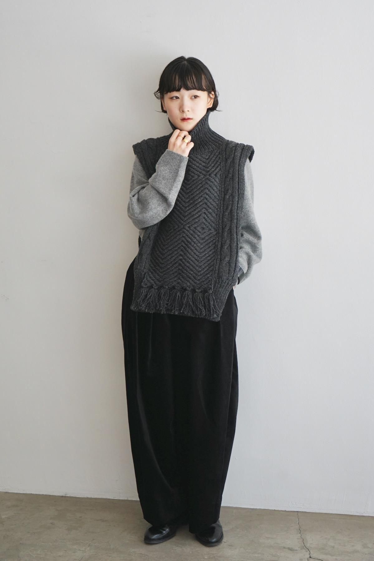 WONDER FULL LIFE / KNIT#21 / Charcoal gray