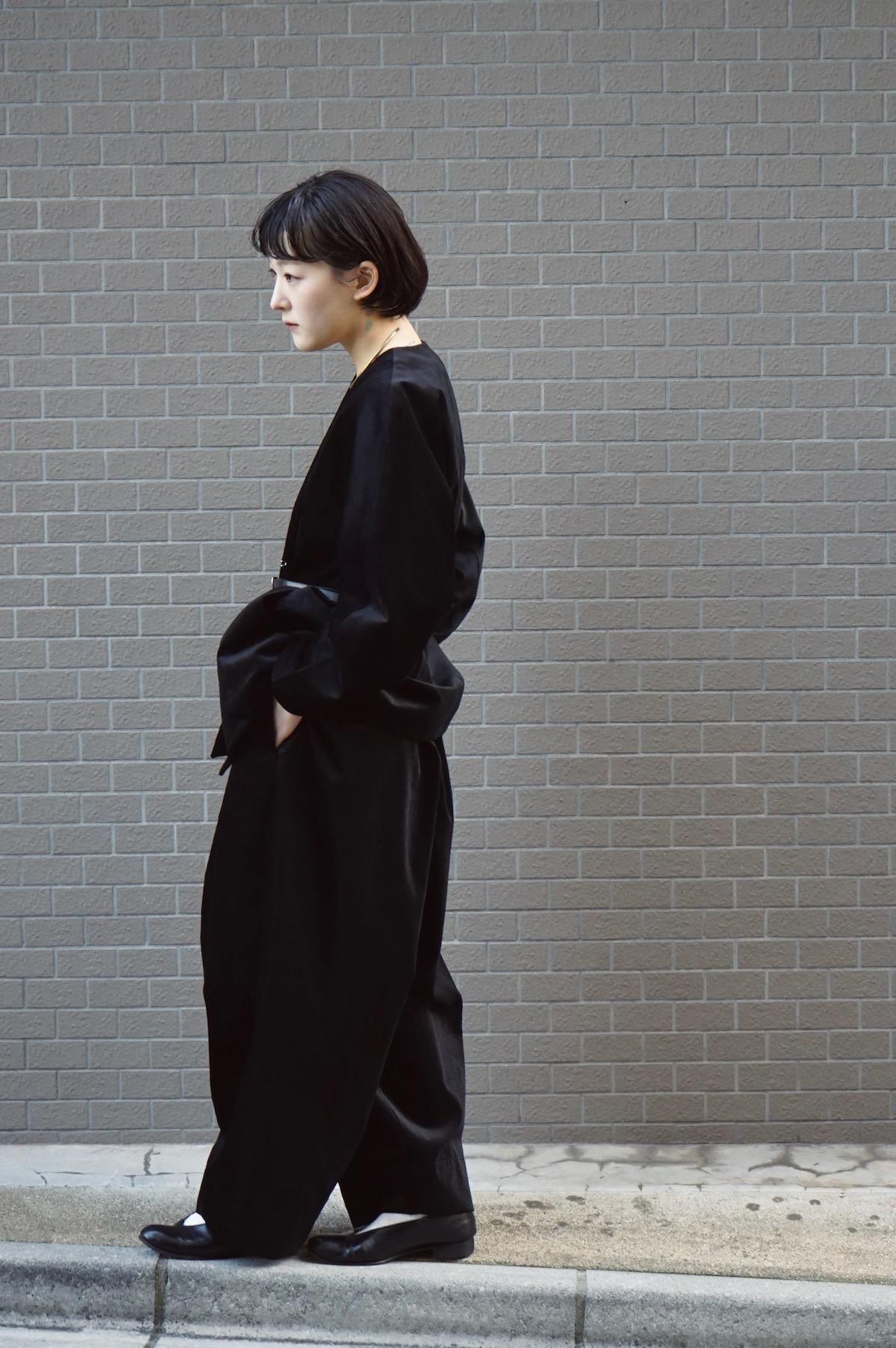 TENNE HANDCRAFTED MODERN / 3 tuck wide pants / Press velvet black