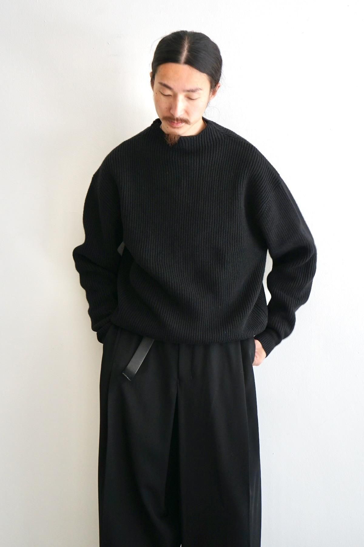 nonnotte / Triangle Turtle Neck Pullover / Deep Black