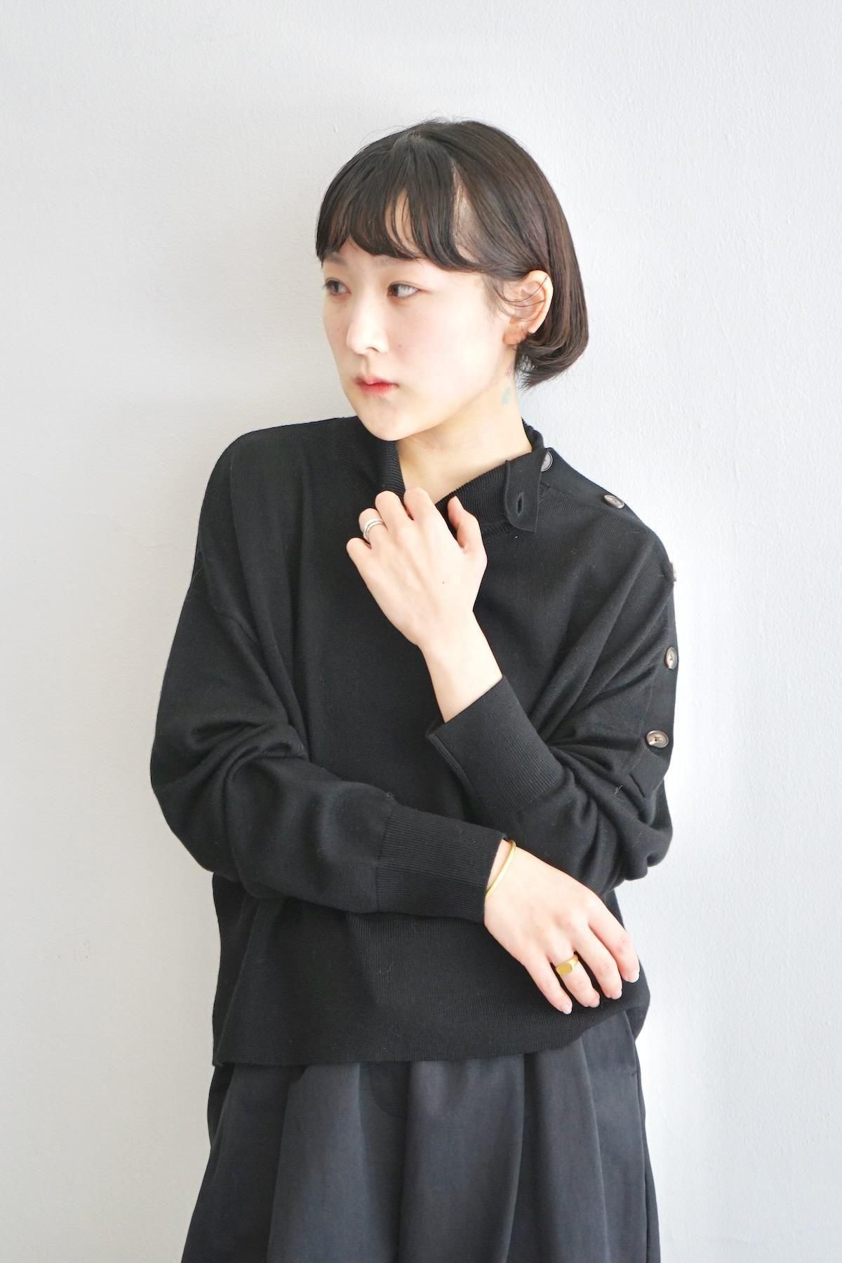 KLOKE / Impart Mock Neck Sweater / Black