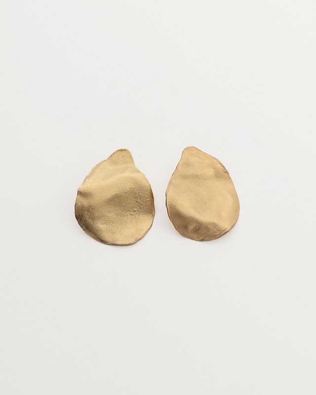 Irregular shape single earrings (gold)