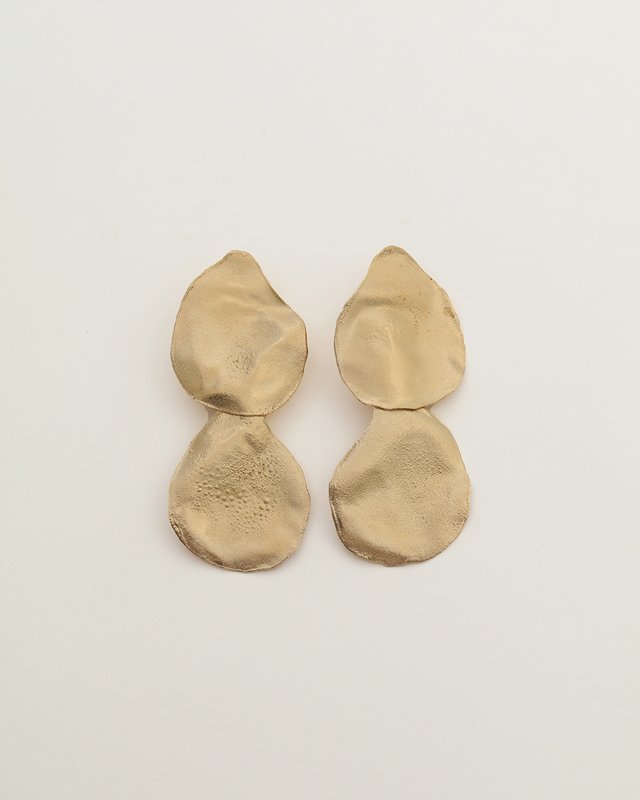 Irregular shape double pierce (Gold)