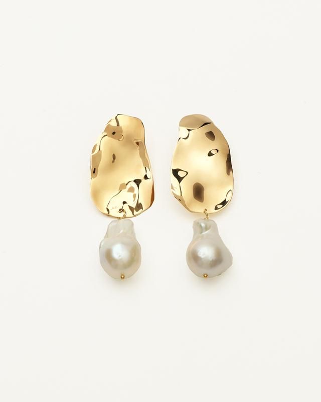 Baroque pearl drop earrings (gold)