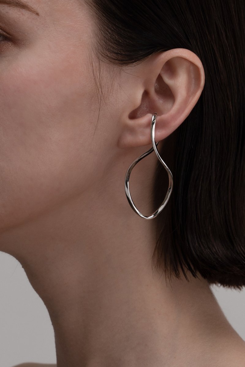Baroque pearl twist wave ear cuff (Silver)