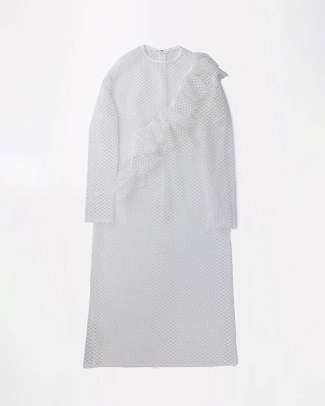 Mesh oversized over gown (white)