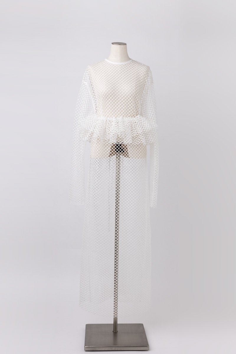 Mesh oversized over gown (white)