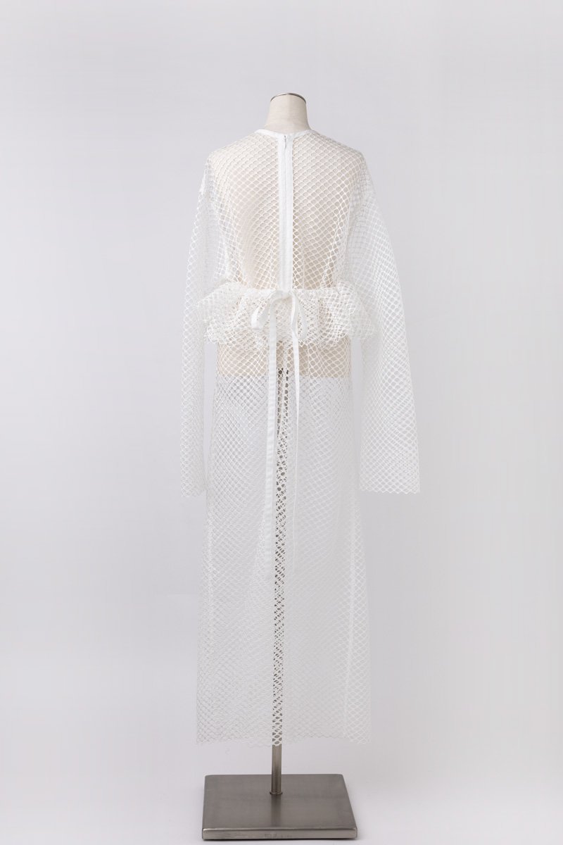Mesh oversized over gown (white)