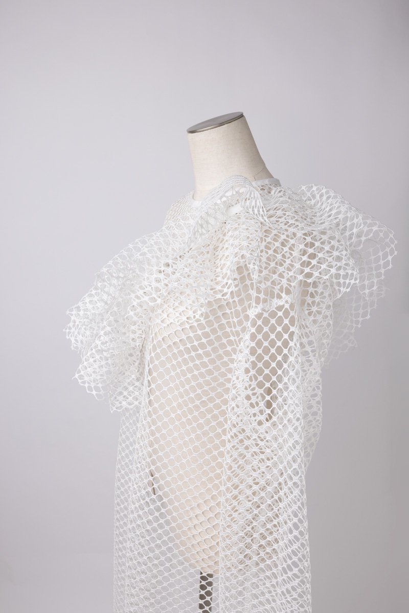 Mesh oversized over gown (white)