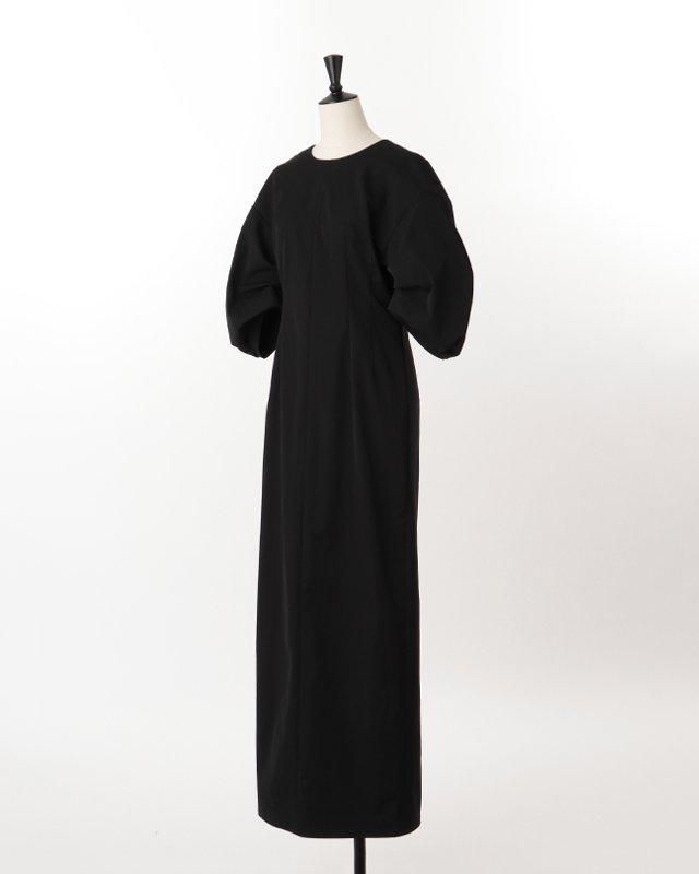 Twill tuck sleeve gown