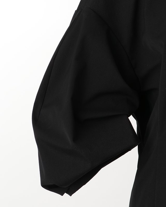 Twill tuck sleeve gown (black)