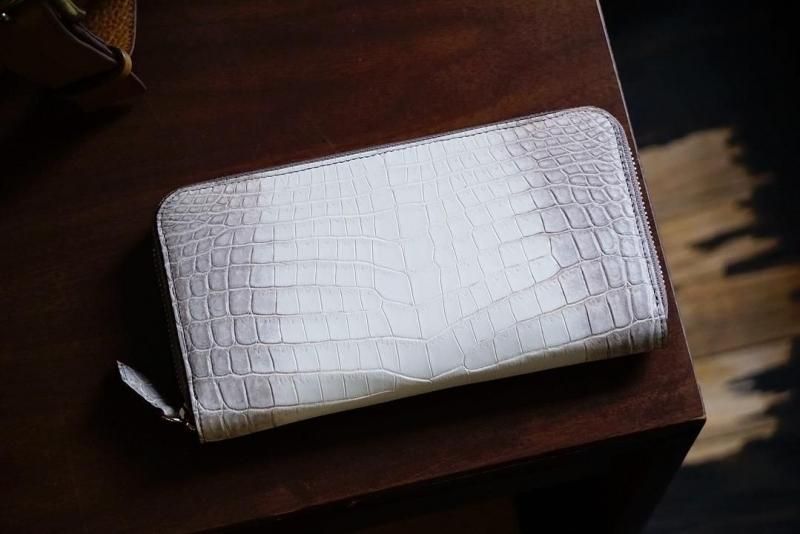 ラウンドジップウォレット | ヒマラヤクロコダイル - AL.MONDO
