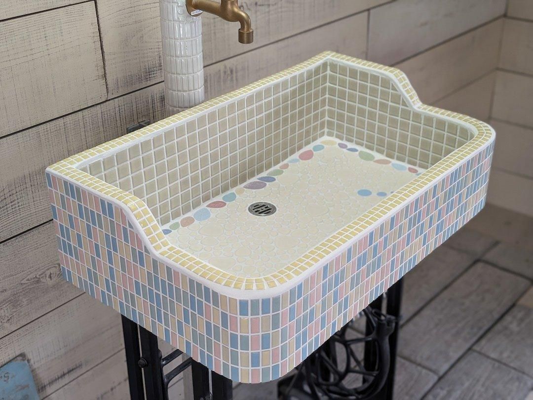 屋外専用】昭和レトロ風な可愛い金魚入りシンク(Sサイズ 屋外専用】昭和レトロ風な可愛い金魚入りシンク(Sサイズ