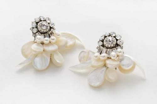 bouquet blanc earring