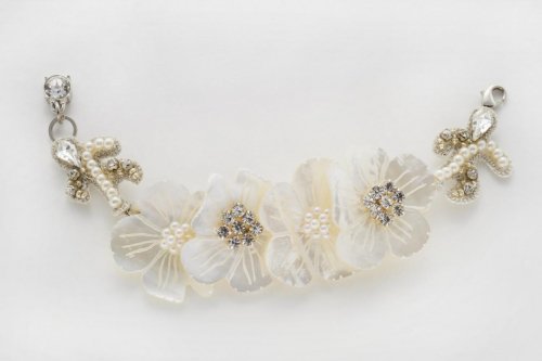 SHELL BRACELET