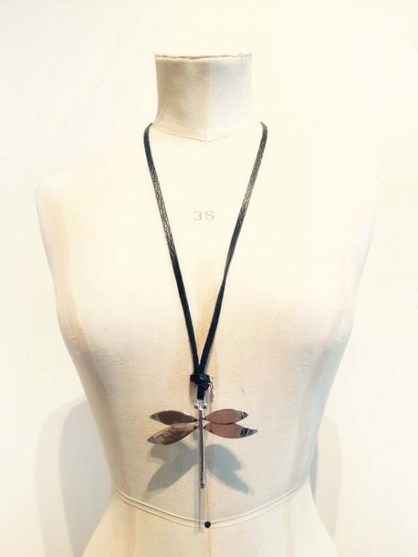 Akari H chic 完売品 perles necklace
