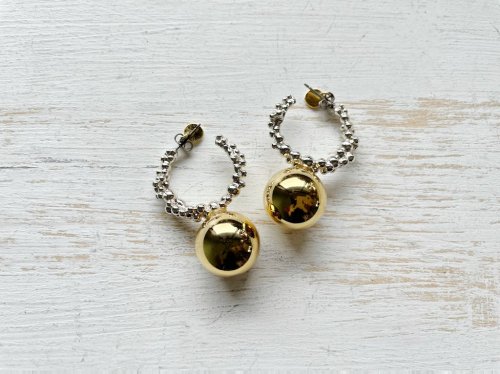 earrings - Akari H | アパレル・ウェディングアクセサリーのネット
