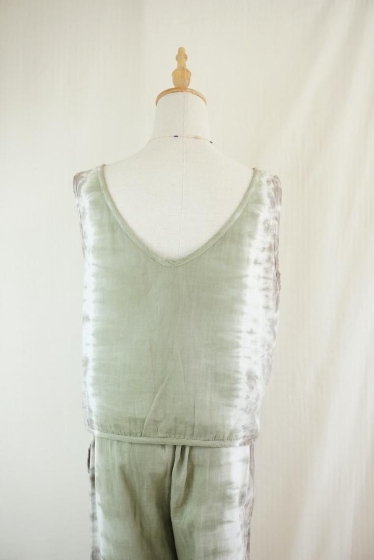 W gauze Back Open Tank Greentea x Taupe  