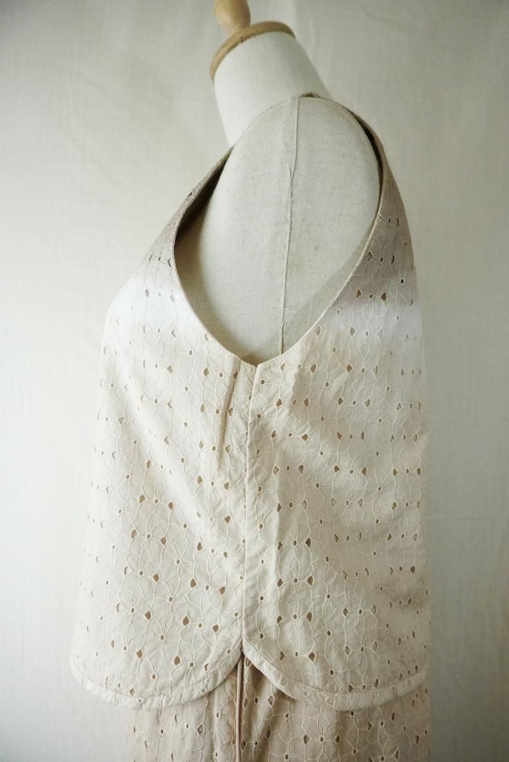 Lace Back Open Tank  Sandybeach x Greige 