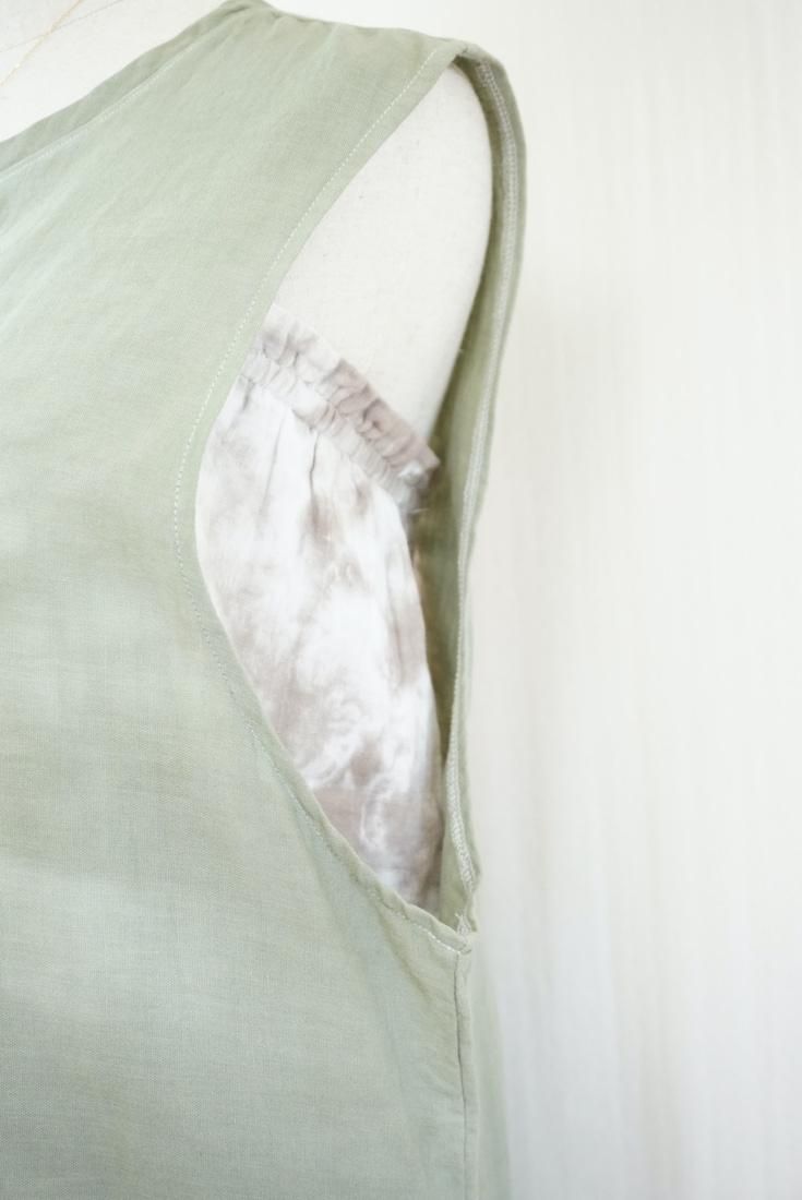 W gauze Big silhouette tank Pinkbeige x Greentea