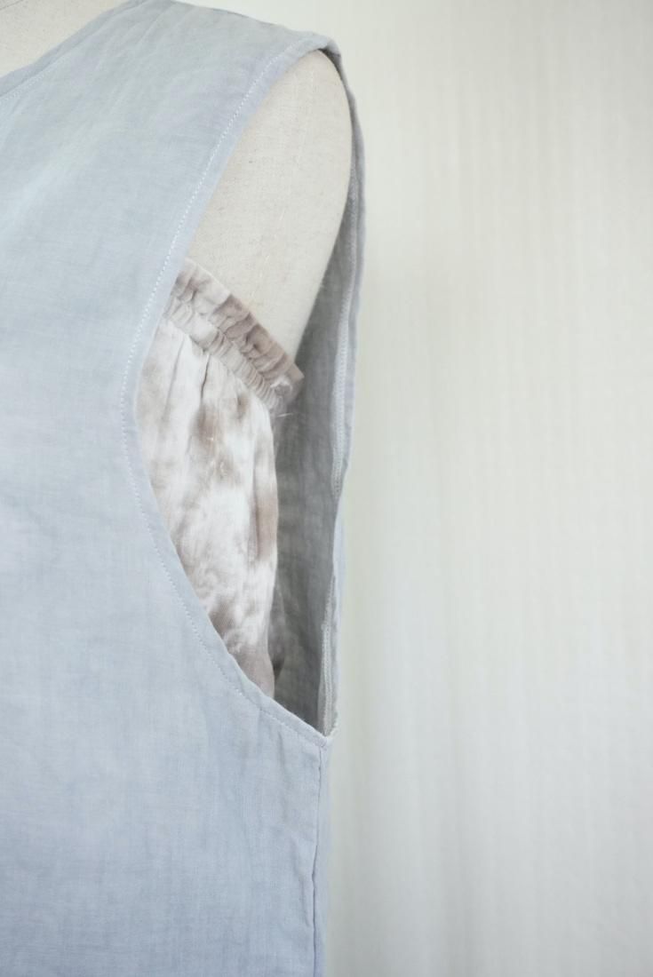 W gauze Big silhouette tank Pistachio x Lightgray