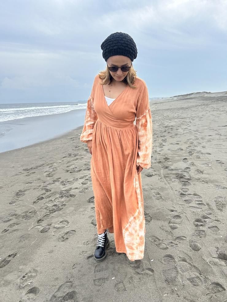 W-gauze Puff sleeve wrap long dress  Black x Lavender