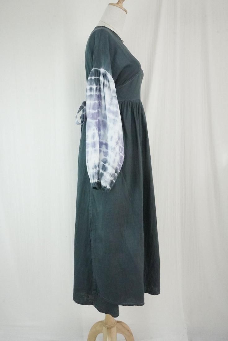 W-gauze Puff sleeve wrap long dress  Black x Lavender