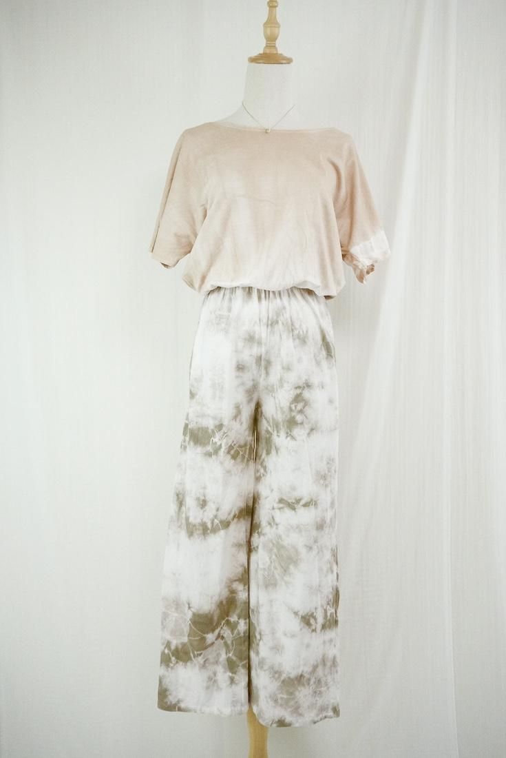Cotton Tee in long pants Sandybeach x Greige 