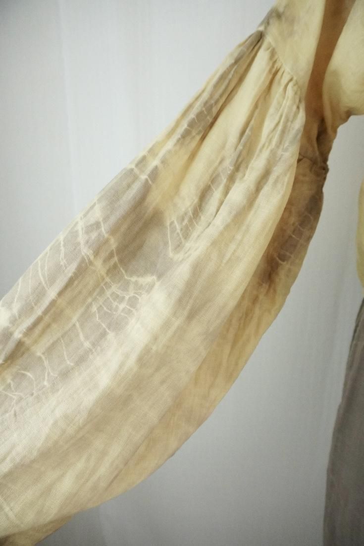 W gauze  Puff sleeve cardigan  Custard x Greige