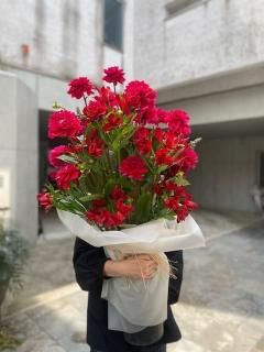 red arrangement