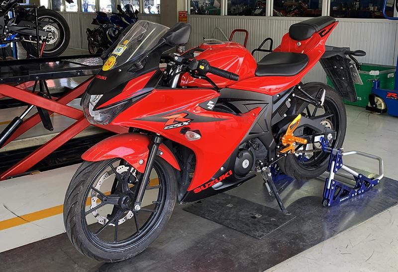 パネルフェアリングカウル よくっ 用 スズキ GSX-R125 GSX-R150