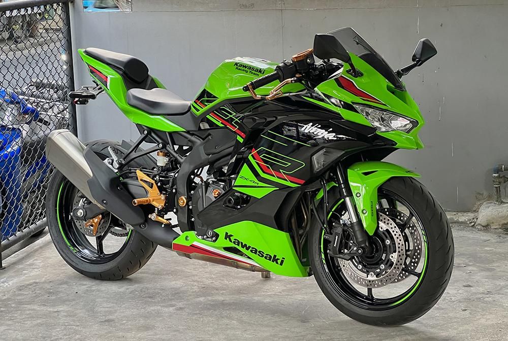 NINJA ZX-25R ZX-4R 6段階アジャスター 可倒式 クラッチレバー NINJA ZX-25R ZX-4R 6段階アジャスター 可倒式 クラッチレバー