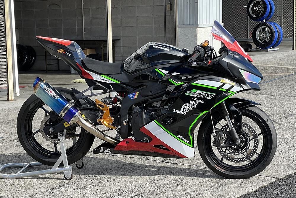 ワールドレップグリーン 1991 Kawasaki ZX7 [ECC-133] – EuroClassix