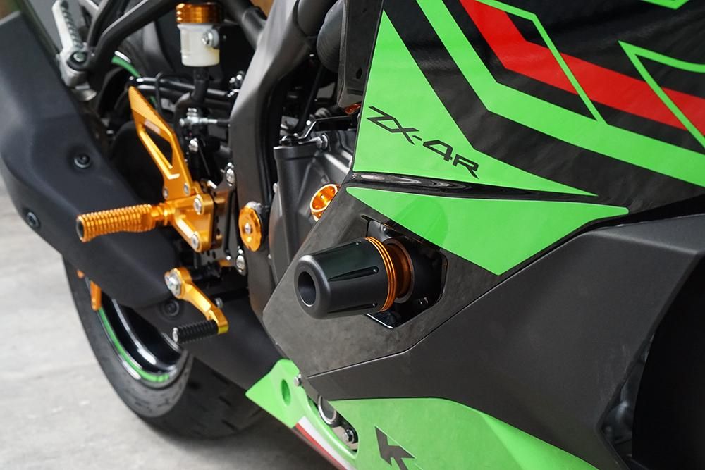 新品未使用♦ストライダー  スナップオン♦お値下げ承ります！ NINJA ZX-25R ZX-4R エンジンスライダー 緑 SNIPER スナイパー