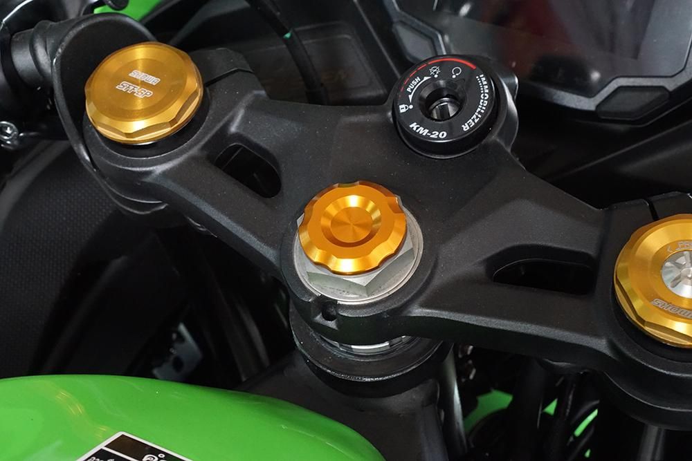 NINJA ZX-25R ZX-4R ステムナットキャップ 緑 SNIPER スナイパー NINJA ZX-25R ZX-4R ステムナットキャップ 緑 SNIPER スナイパー