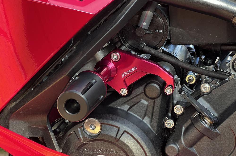 CBR250RR MC51 (23-) エンジンスライダー 赤 SNIPER スナイパー