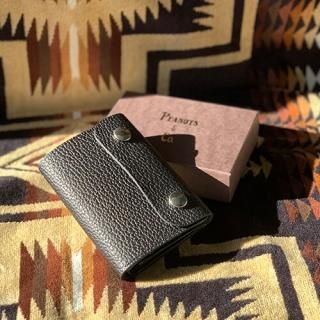 PEANUTS & Co. トラッカー　ベージュ　財布 PEANUTS & Co. トラッカー ベージュ 財布 - メルカリ